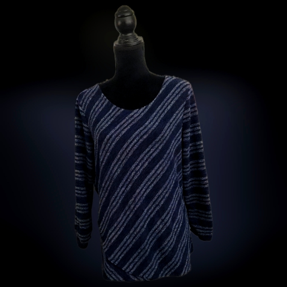 #C113 Denver Hayes Women’s Long Sleeve Navy Blue Top